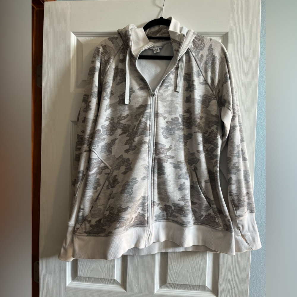 Women’s Athleta Zip up Hoodie